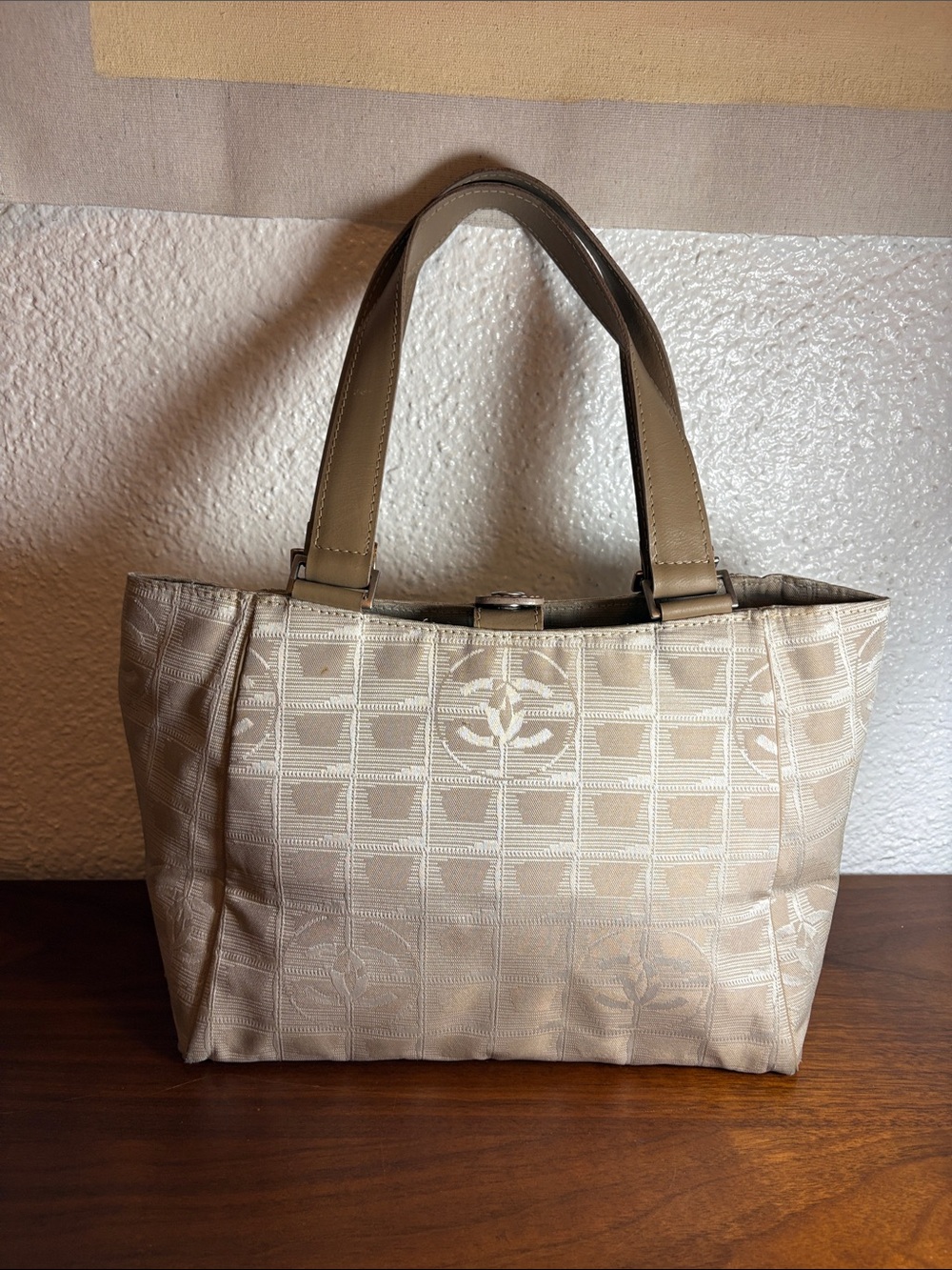 Chanel Travel Ligne Tote Bag - Neutral - Picture 2 of 16